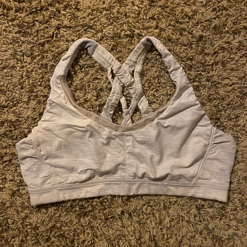 Lululemon sports bra